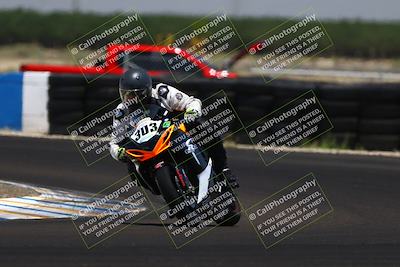 media/Jun-07-2025-TrackDaz (Sat) [[4413525952]]/C Group/1240pm (Turn 1)/